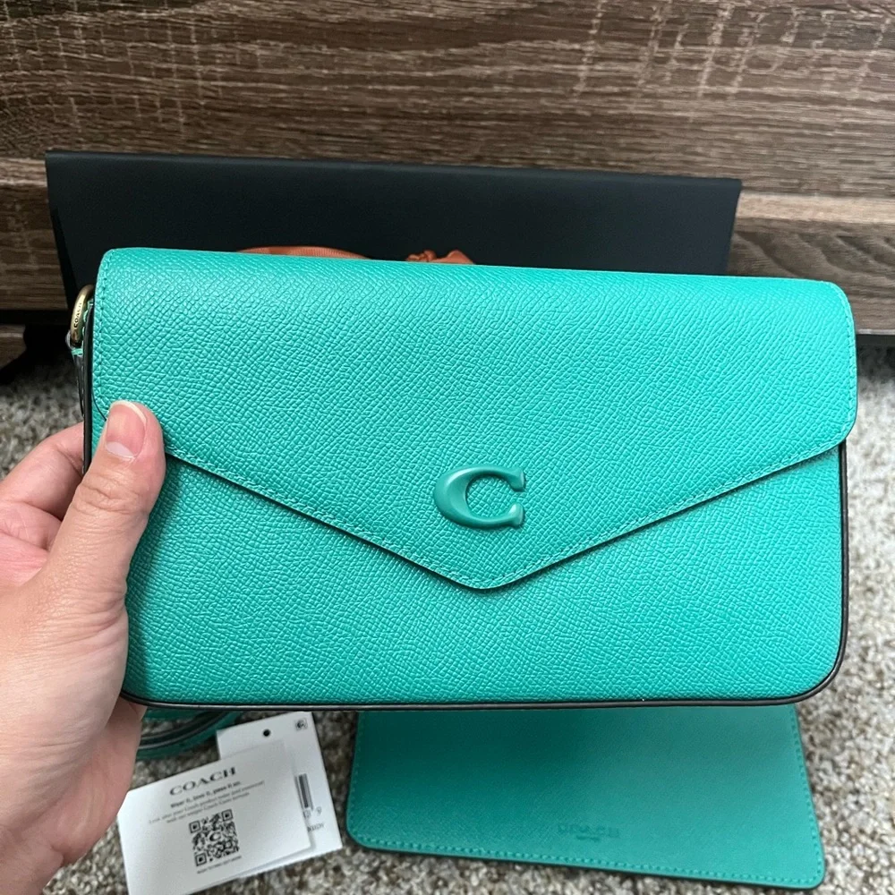 ❌SOLD❌ Coach Wyn Crossbody - Picture 2 of 13